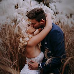 Julia Łapińska | Wedding Photographer, Warsaw, Poland